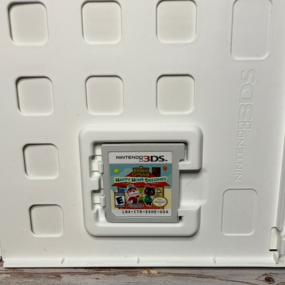 Nintendo 3DS Animal Crossing Happy Home Designer Game - Picture 4 of 5